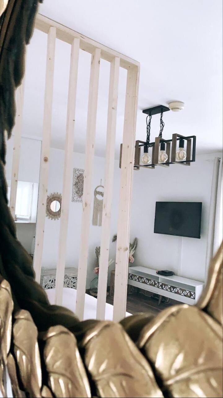 Le Magnifique Apartment Вилпаризи Екстериор снимка